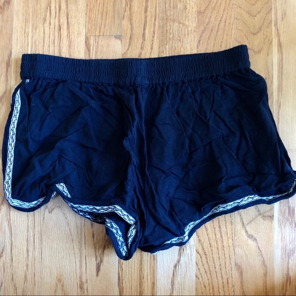 Forever 21 Shorts - Picture 4 of 4